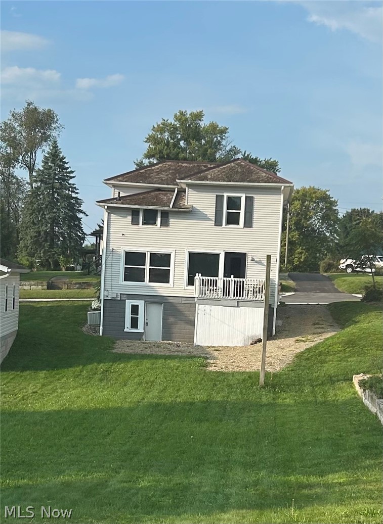 131 Maple Street SW Sugarcreek OH 44681