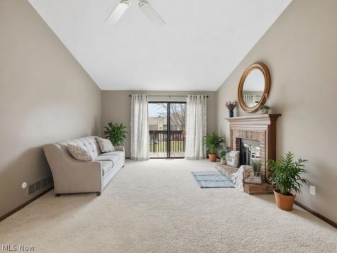 4557 Saint James Circle NW Canton OH 44708