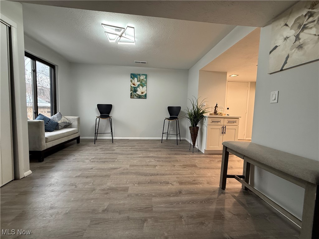 721 Tollis Broadview Heights OH 44147