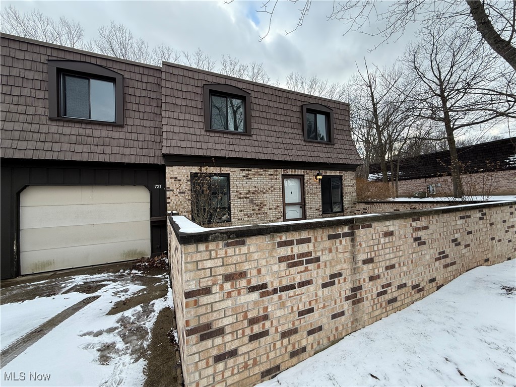 721 Tollis Broadview Heights OH 44147