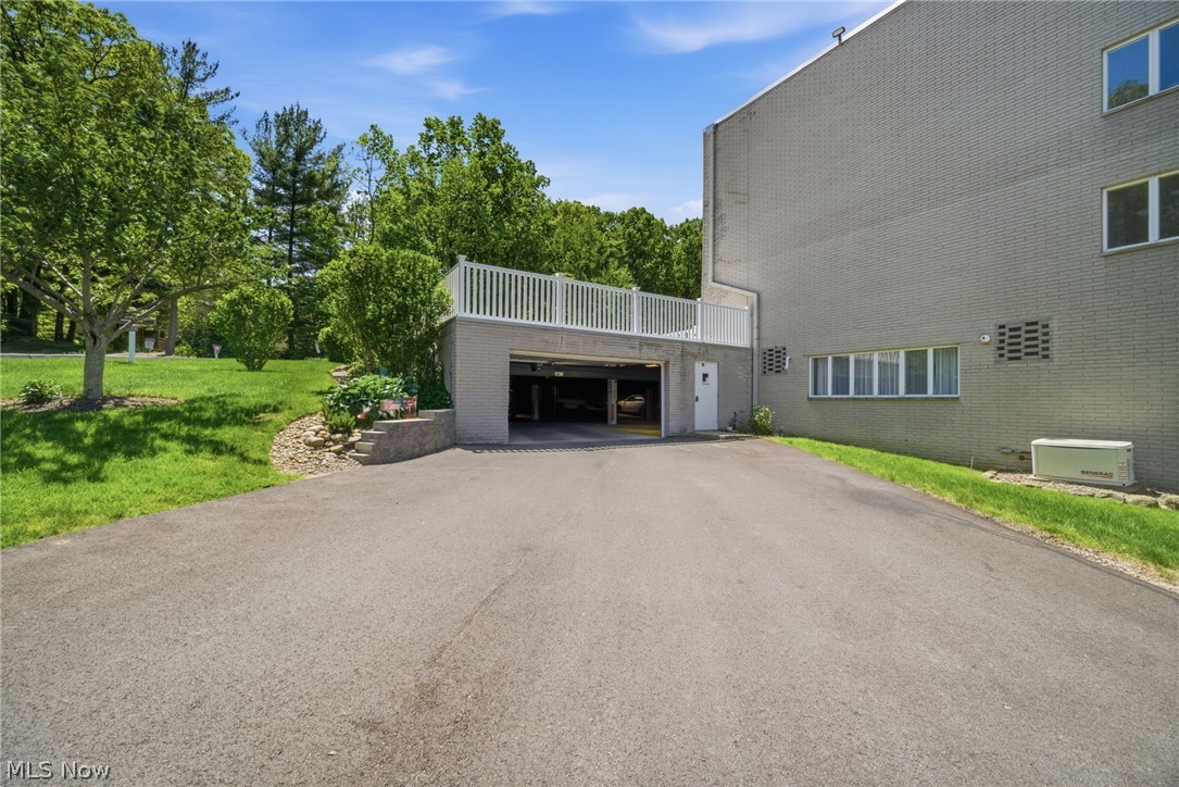 520 Meredith Lane Cuyahoga Falls OH 44223