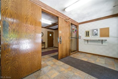 520 Meredith Lane Cuyahoga Falls OH 44223
