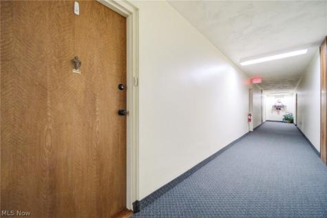520 Meredith Lane Cuyahoga Falls OH 44223