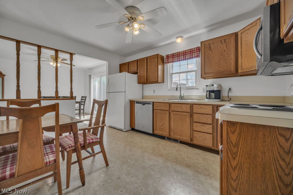 19537 Lymans Lane Strongsville OH 44149