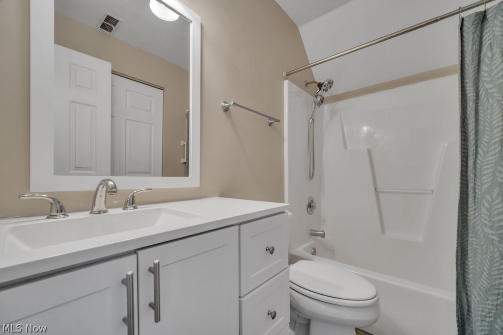 19537 Lymans Lane Strongsville OH 44149