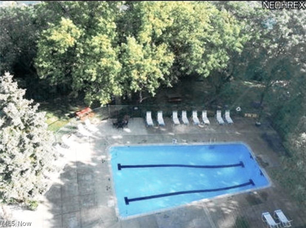 12520 Edgewater Drive Lakewood OH 44107