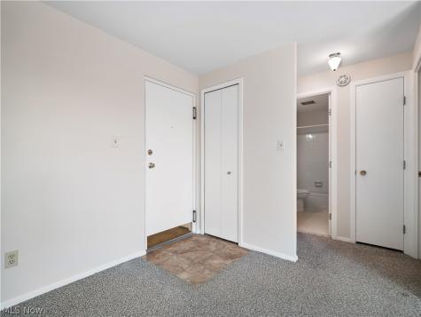 1480 Warren Road Lakewood OH 44107