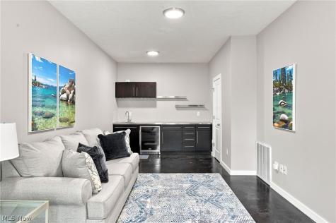 115 N Howard Street Akron OH 44308