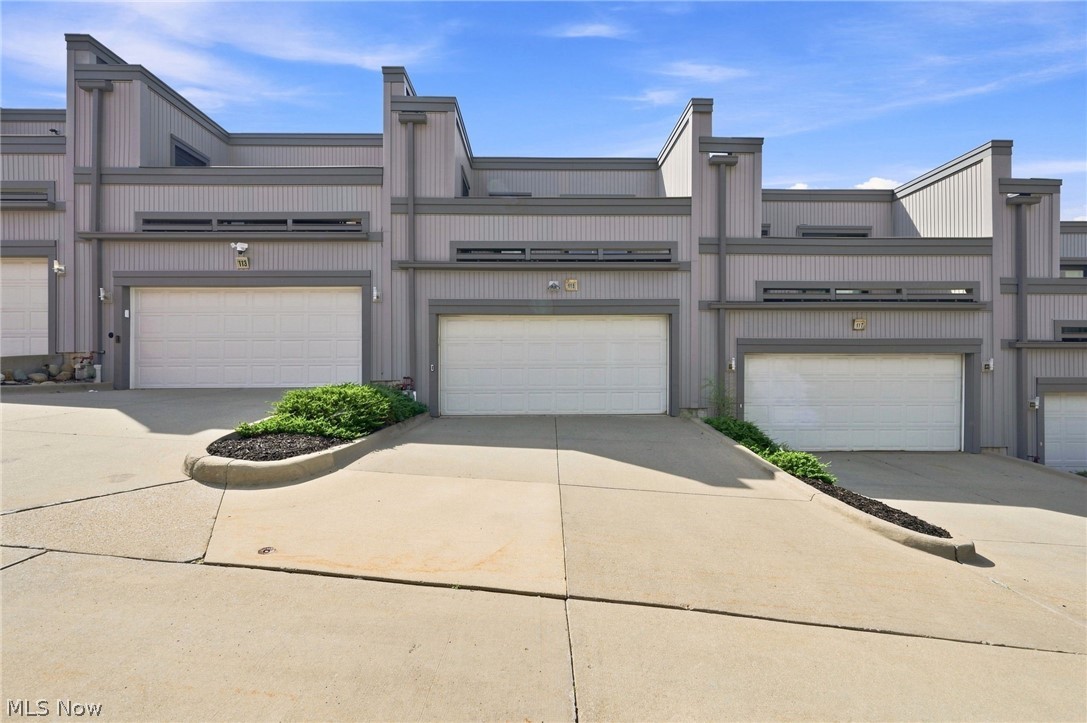 115 N Howard Street Akron OH 44308