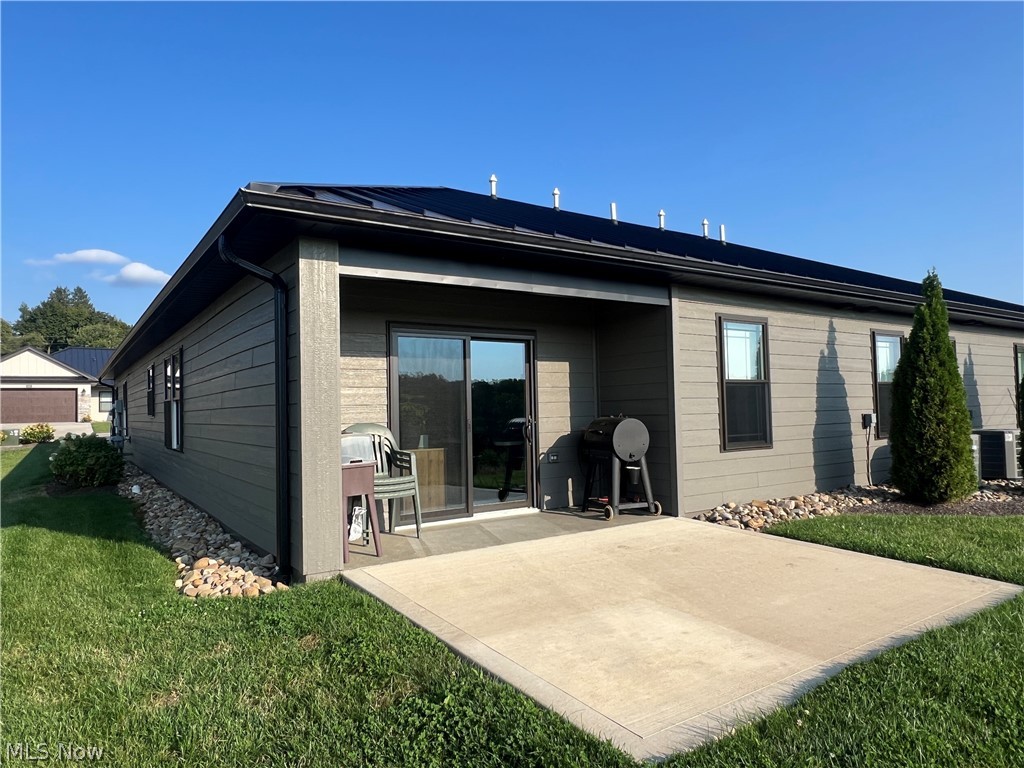 1002 Sycamore Lane Millersburg OH 44654