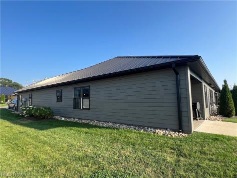 1002 Sycamore Lane Millersburg OH 44654