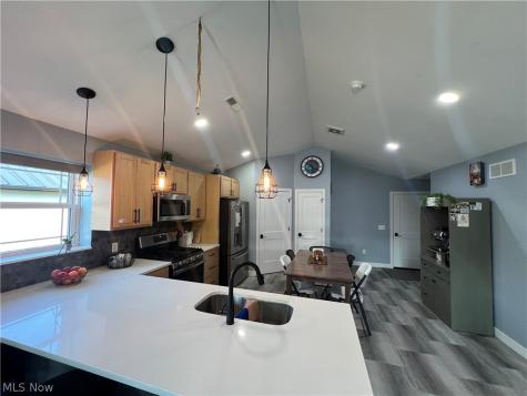 1002 Sycamore Lane Millersburg OH 44654