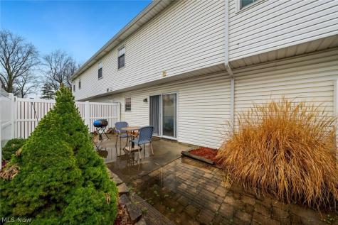 37608 Sturbridge Lane Willoughby OH 44094