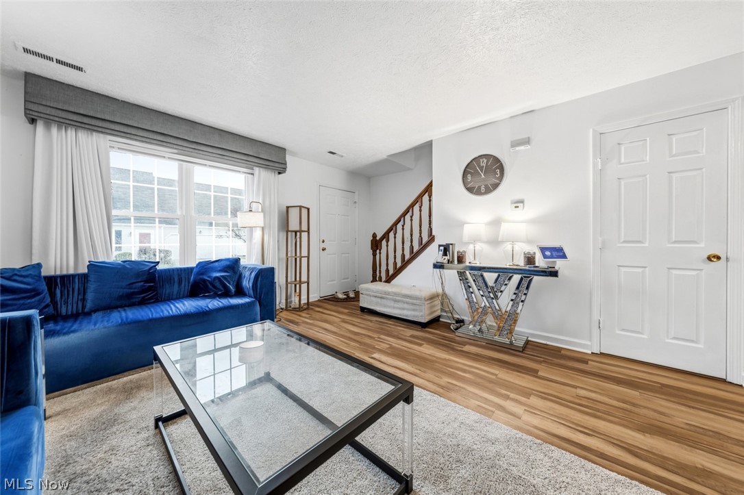 37608 Sturbridge Lane Willoughby OH 44094