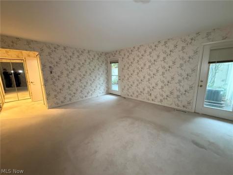 107 Fox Hollow Court Mayfield Heights OH 44124
