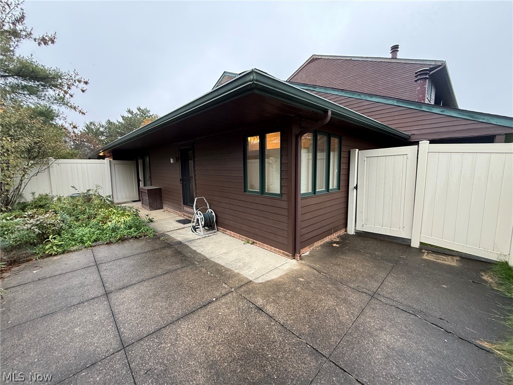 107 Fox Hollow Court Mayfield Heights OH 44124