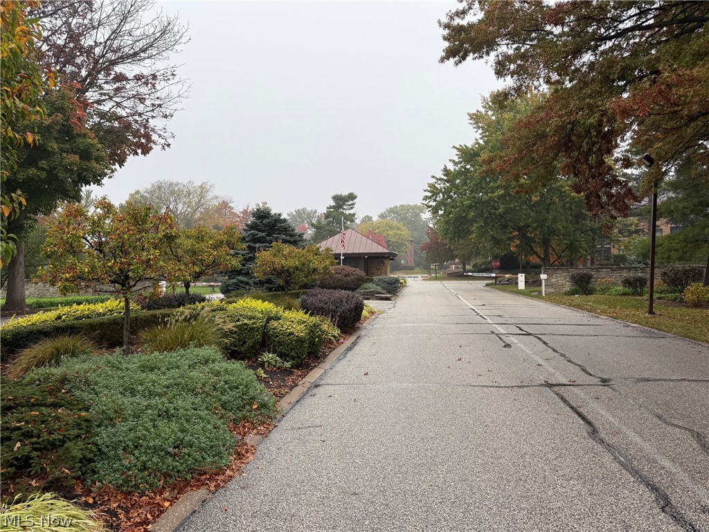 107 Fox Hollow Court Mayfield Heights OH 44124