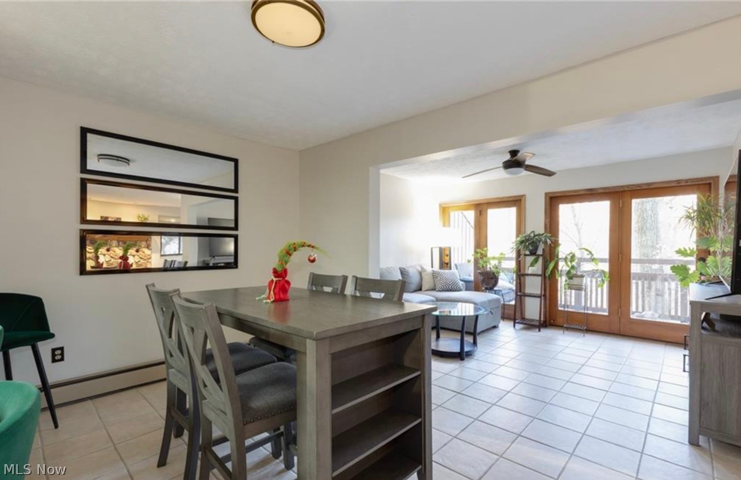 558 Meredith Lane Cuyahoga Falls OH 44223