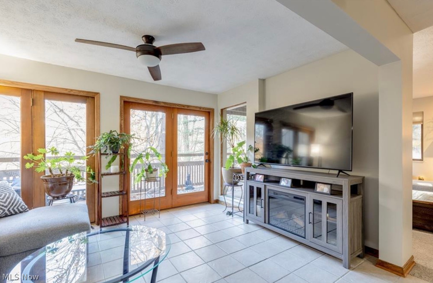 558 Meredith Lane Cuyahoga Falls OH 44223