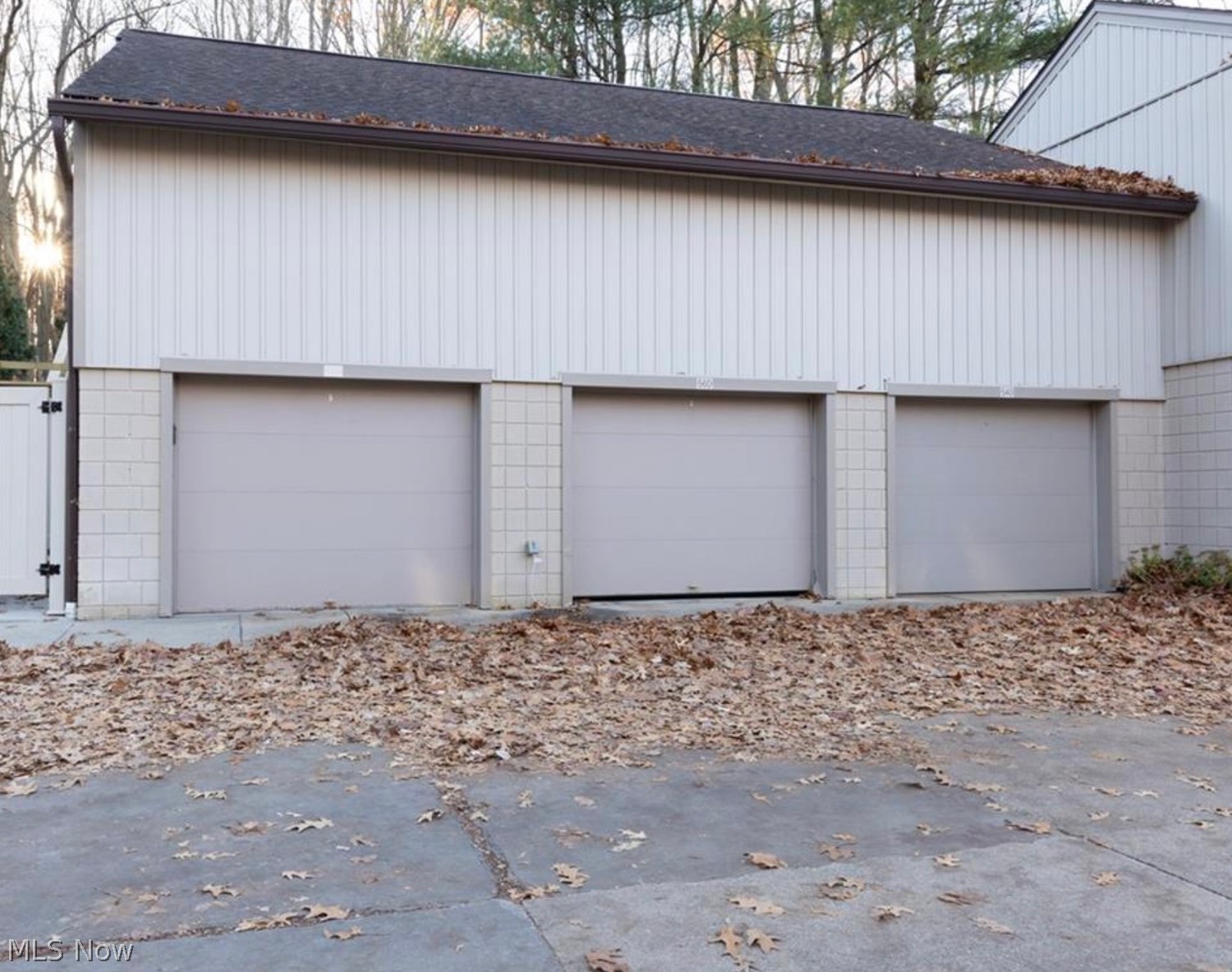 558 Meredith Lane Cuyahoga Falls OH 44223