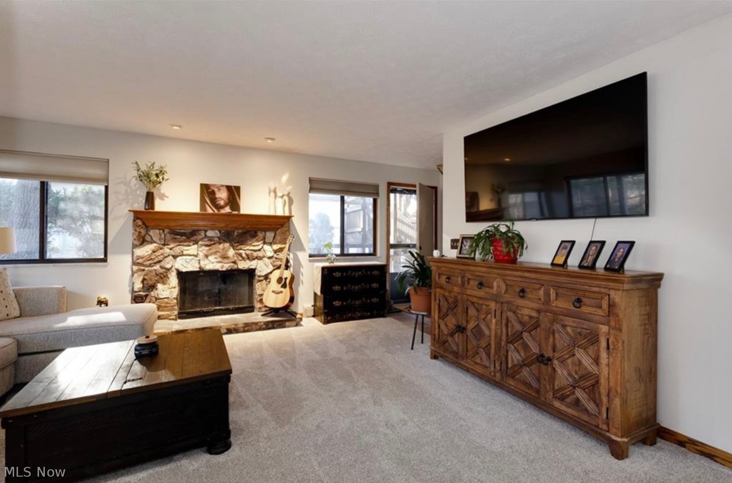 558 Meredith Lane Cuyahoga Falls OH 44223