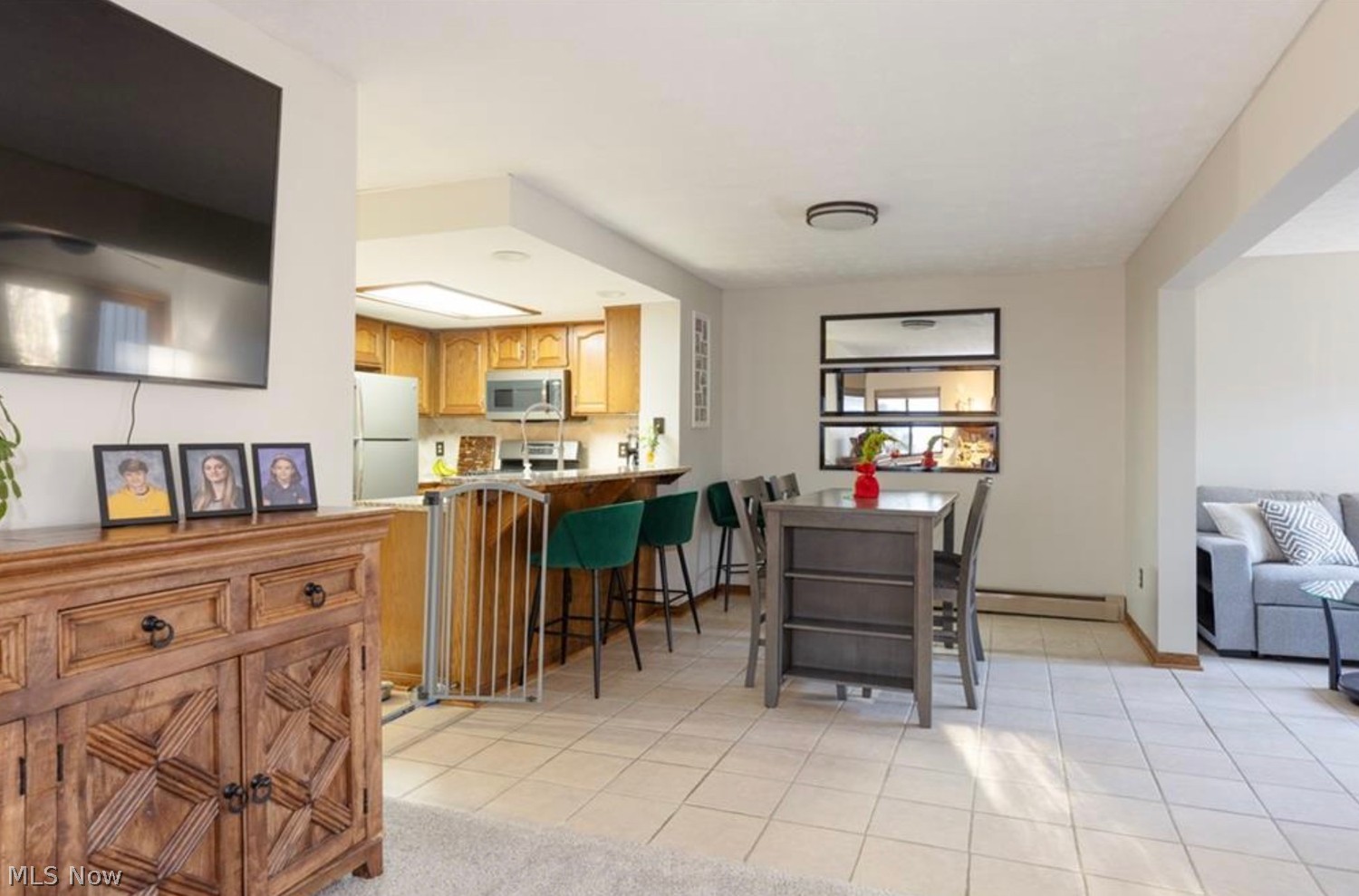 558 Meredith Lane Cuyahoga Falls OH 44223