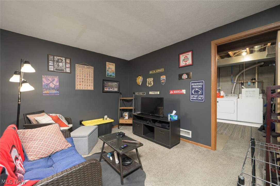 3294 Woodland Trail Cortland OH 44410