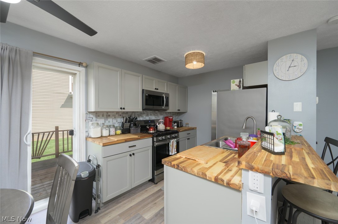 3294 Woodland Trail Cortland OH 44410