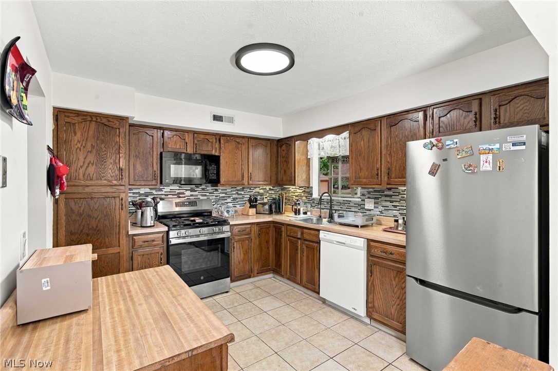 308 Katey Rose Lane Euclid OH 44143