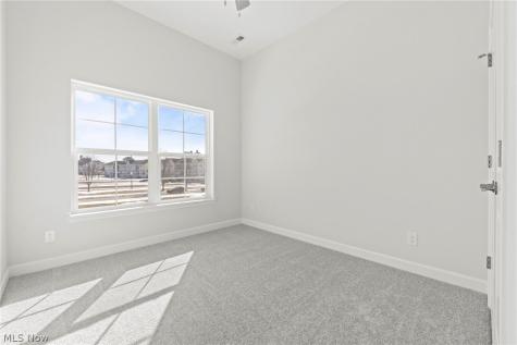 457 Harbor Lane Lorain OH 44052