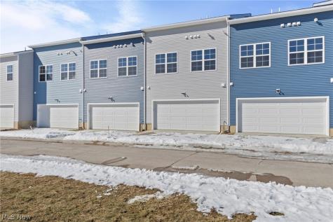 457 Harbor Lane Lorain OH 44052