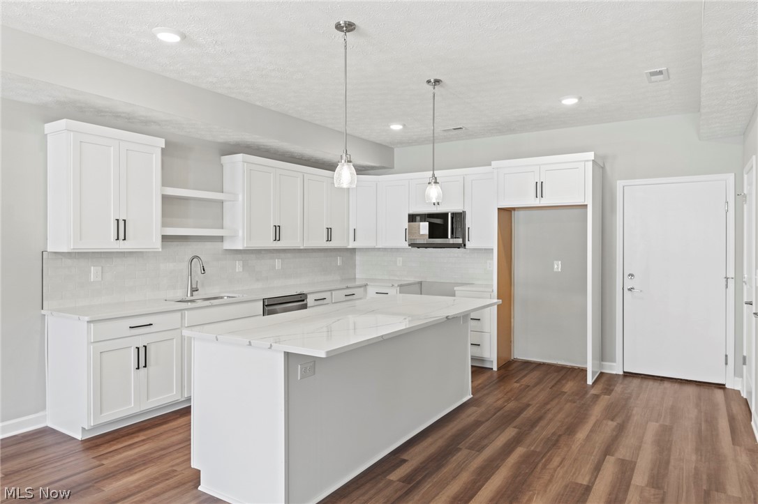 457 Harbor Lane Lorain OH 44052