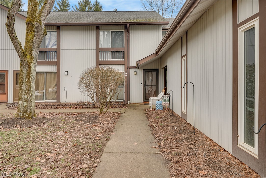 798 Pipes Court Northfield OH 44067