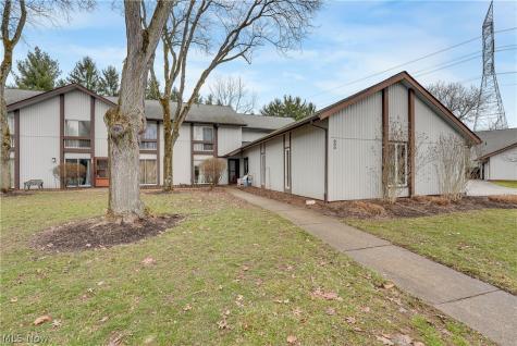 798 Pipes Court Northfield OH 44067