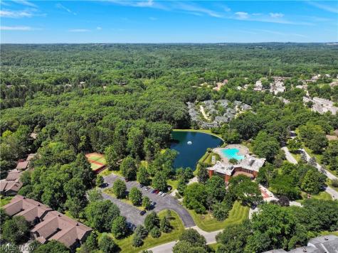 798 Pipes Court Northfield OH 44067