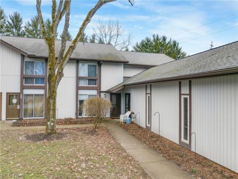798 Pipes Court Northfield OH 44067