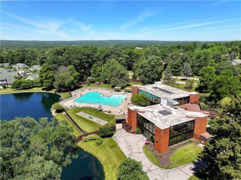 798 Pipes Court Northfield OH 44067