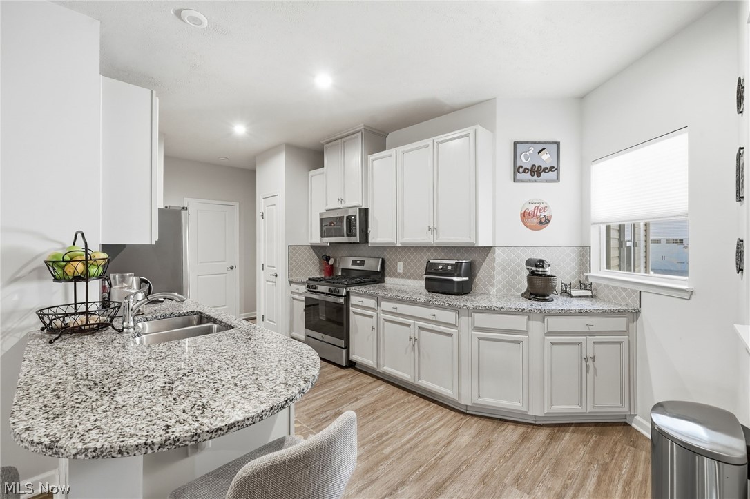 1581 Mud Brook Court Akron OH 44313