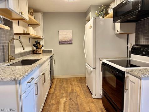 9831 Sunrise Boulevard North Royalton OH 44133