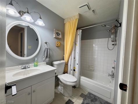 9831 Sunrise Boulevard North Royalton OH 44133