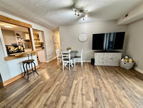 9831 Sunrise Boulevard North Royalton OH 44133