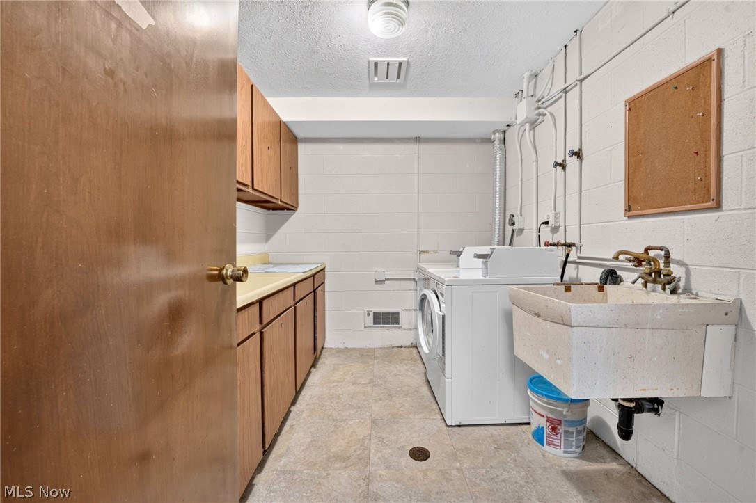 1675 Cedarwood Drive Westlake OH 44145