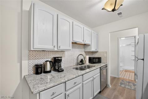 1675 Cedarwood Drive Westlake OH 44145