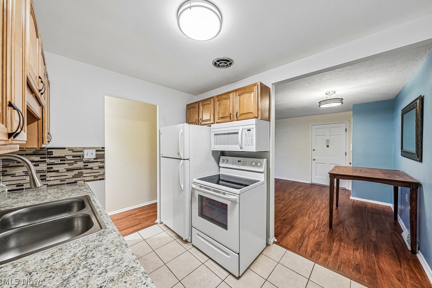 3944 Brendan Lane North Olmsted OH 44070