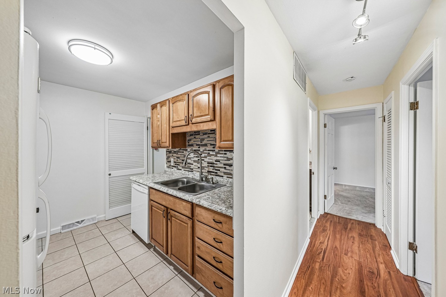 3944 Brendan Lane North Olmsted OH 44070
