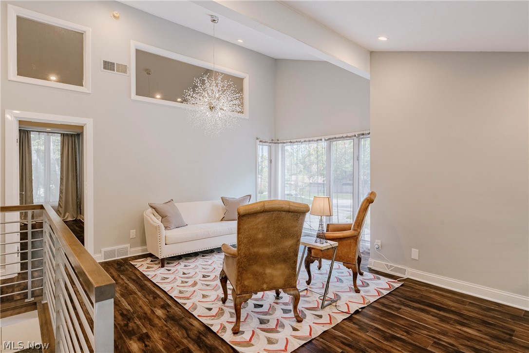 6889 Woodwalk Drive Brecksville OH 44141
