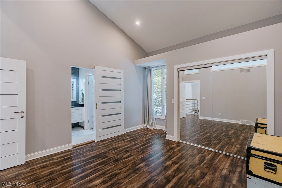 6889 Woodwalk Drive Brecksville OH 44141