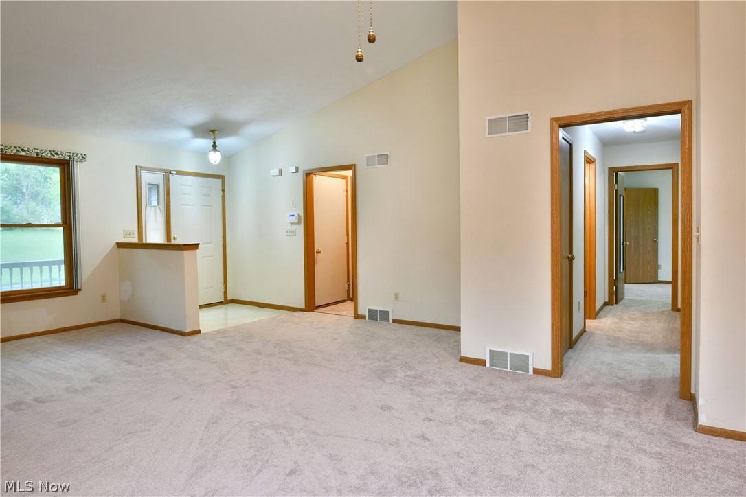 5180 Winthrop Drive Austintown OH 44515