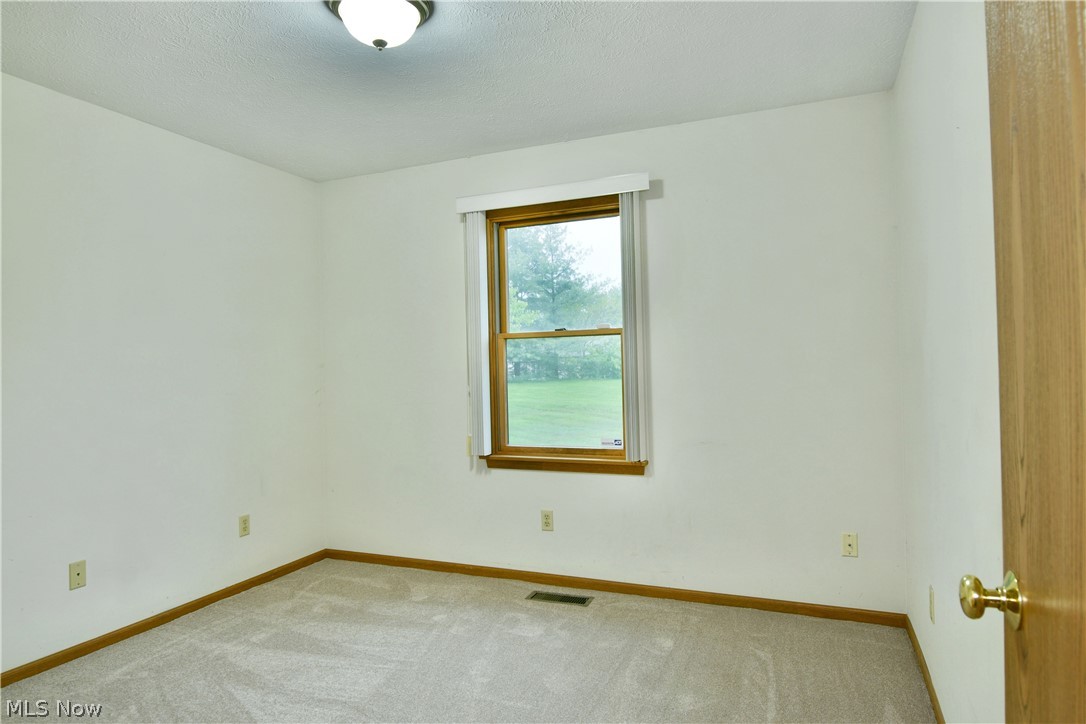 5180 Winthrop Drive Austintown OH 44515