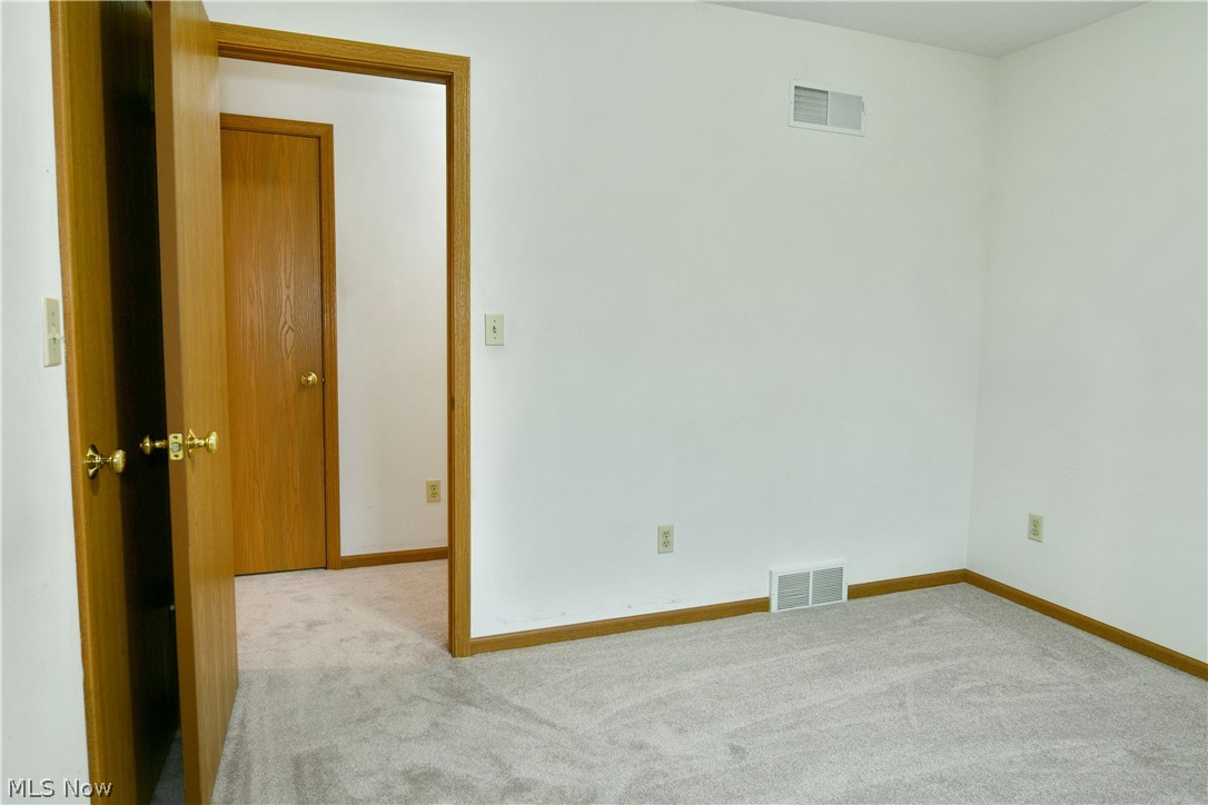 5180 Winthrop Drive Austintown OH 44515